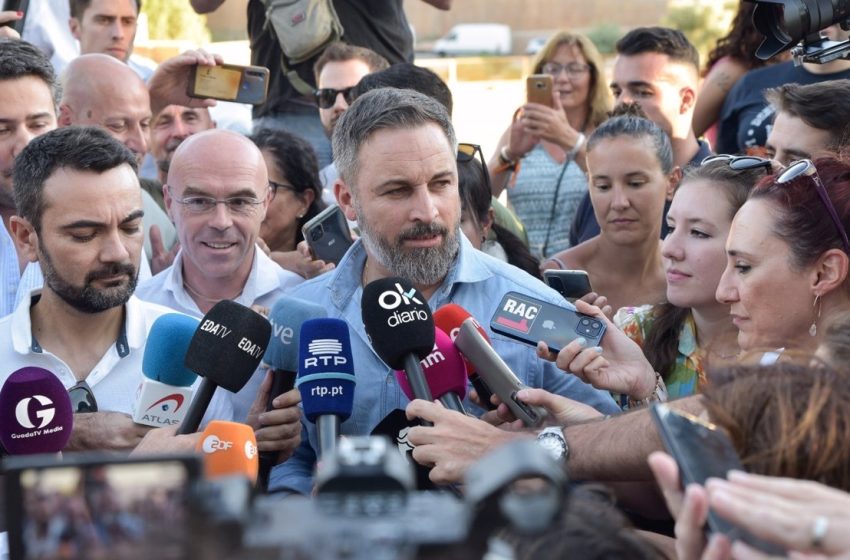  Abascal, «preocupado» de que el PSOE hable de «vuelco» en las elecciones porque «es capaz de cualquier cosa»