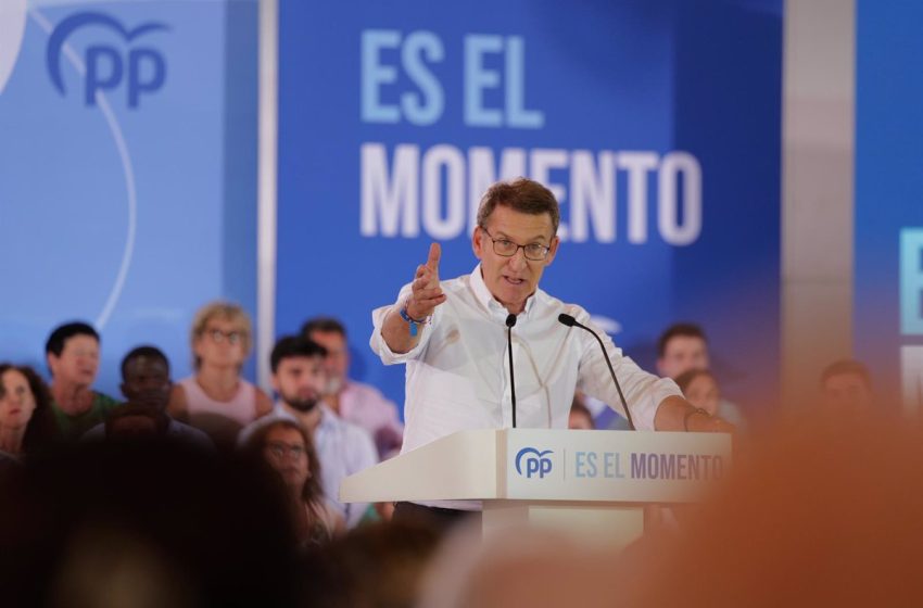  Feijóo apela a «los moderados» y a socialistas «decepcionados» para que Sánchez no pueda «perturbar la democracia»