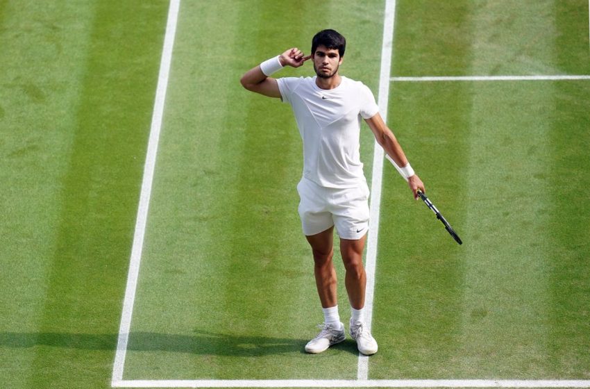  El tenista español Carlos Alcaraz derrota a Djokovic y conquista su primer Wimbledon