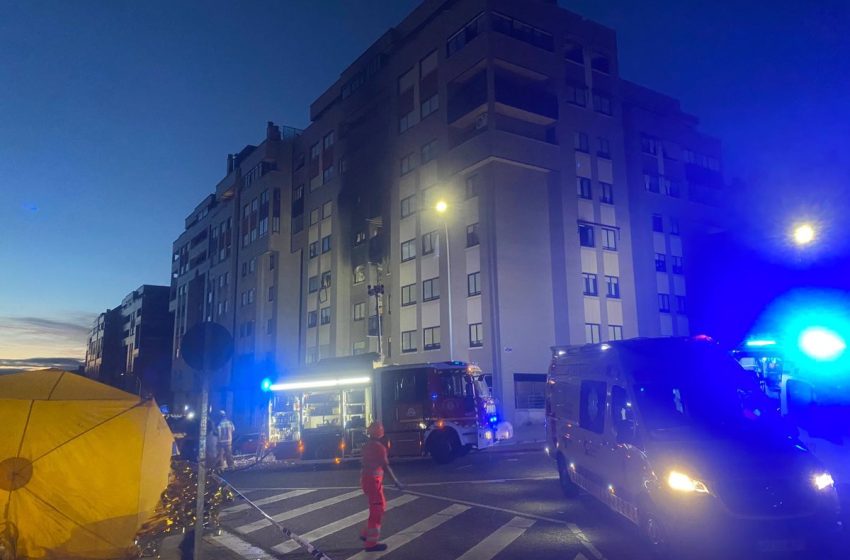 Una explosión en una vivienda en Valladolid deja un herido con quemaduras y cinco afectados por humo