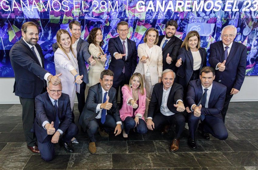 Los ‘barones’ del PP se conjuran con Feijóo para una «oposición fuerte» contra Sánchez durante un almuerzo en ‘Génova’