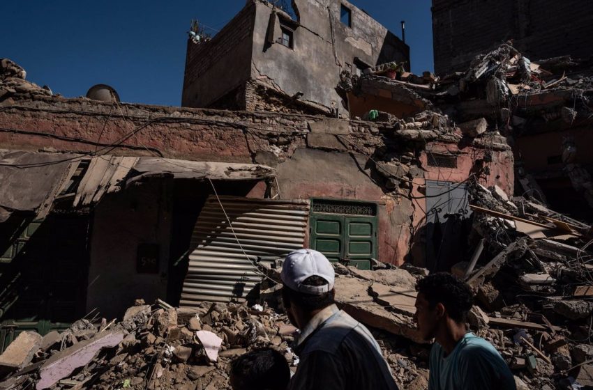  Ascienden a cerca de 2.950 los muertos y a más de 5.600 los heridos por el terremoto en Marruecos