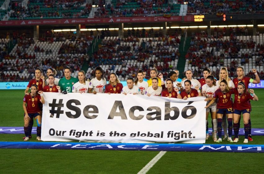  Las selecciones de España y Suiza también se unen en el lema #SeAcabó