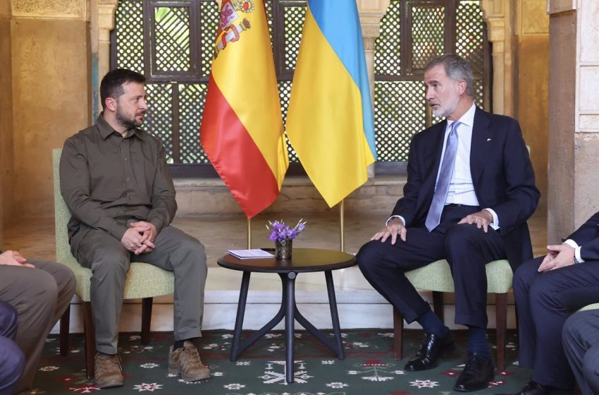  El Rey se reúne con Zelenski tras el anuncio de nueva ayuda militar española a Ucrania